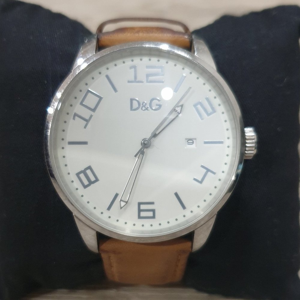 Dolce & Gabanna Leather Strap Warch (Authentic)
